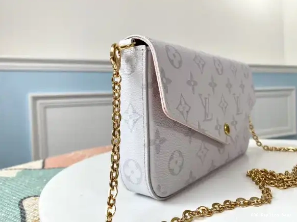 Aaa replica ru FÉLICIE VUITTON POCHETTE LOUIS 0627